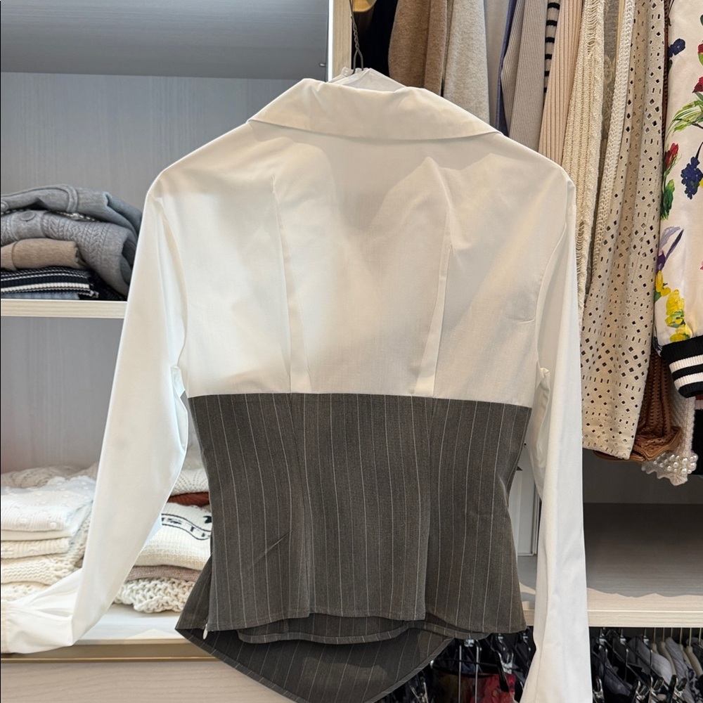 Commense White Button-Up With Gray Pinstripe Drap… - image 6